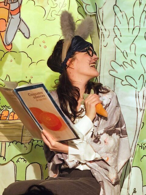 Madame Grisou 🩶

10h15 - théâtre Pierre de Lune, Avignon
(Relâches les jeudis) 

📸 @kriss_pointier